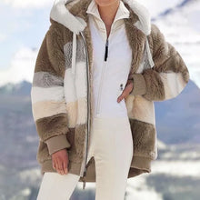 Load image into Gallery viewer, 🎅Sale - 49% OFF🔥Contrasting Padded Coat🐑🔥HOT SALE🎉