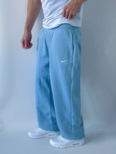 Load image into Gallery viewer, 🔥Vintage *PREMIUM* RARE 2025 Baggy Nike Joggers