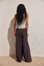 Load image into Gallery viewer, Sun Dazed Cotton-Linen Striped Pants
