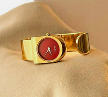Load image into Gallery viewer, ⏳Time-limited Special⌛ Stylish Vyb Striker with Quartz Analog Rose Gold Dial Rose Gold Strap Watch for Girls Mishali Ember Watch
