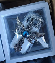 Load image into Gallery viewer, Angel Croc Flame Lighter (Multiple Colors!)
